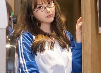 秀人网 - 夏甜甜的写真，照片里也太有女神范儿了吧？稍微不敢直视…