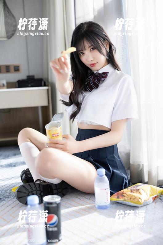 秀人网 - 找寻大美妞儿的白色作品，网盘里那温柔氛围，真让人忍不住想多看一眼。-柠荇潇