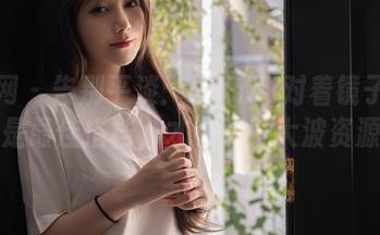 秀人网 - 告别平淡：宋KiKi对着镜子说红裙是最佳搭档，才有了一大波资源！