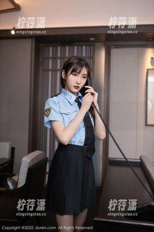 秀人网 - 王馨瑶Yanni专属，黑白套图，让人蹲着心疼的冷酷气质。-柠荇潇