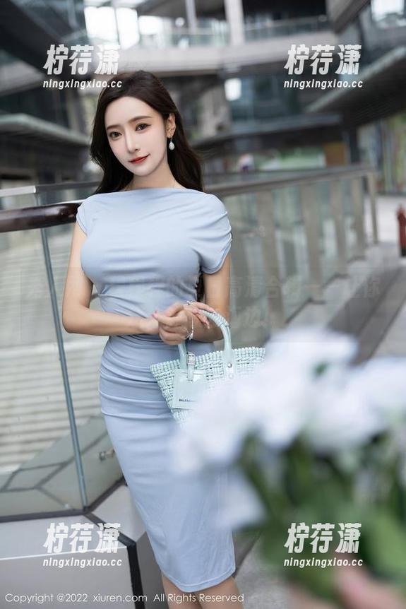 秀人网 - 程程程的夏日高清合辑——让你分分钟想去海边！-柠荇潇