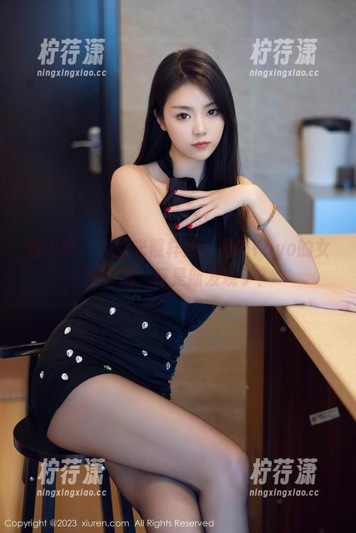 秀人网 - 无圣光照样美，雨瞳Yoyo的女神姿态，算是新发现了？-柠荇潇