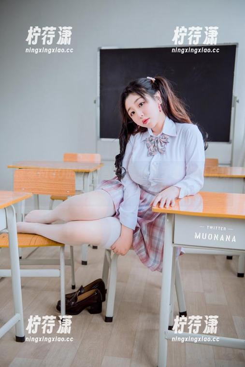 穆零Mu0的图包冒险：小兔子们如何成功引起我的注意力！-柠荇潇