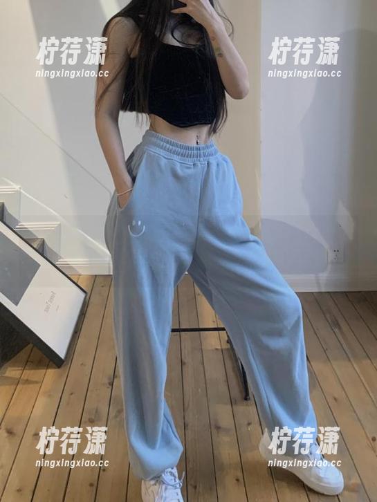 微密圈 - 学姐图册：粉色的猪陈佩奇免费送你快乐，真心：不满意可以退款吗？-柠荇潇