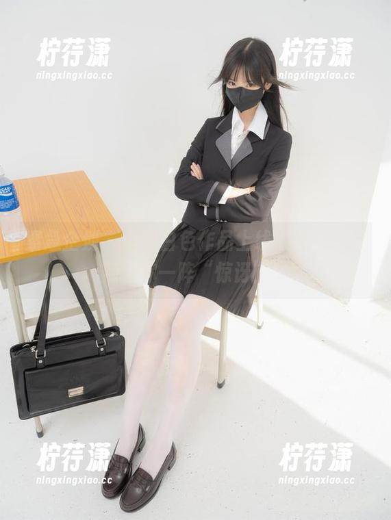 紧急企划 - 小恩白色作品上线,免费不买赚了你一阵“惊讶”!-柠荇潇 紧急企划 - 小恩白色作品上线,免费不买赚了你一阵“惊讶”!-柠荇潇