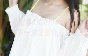 美媛馆 - 私房里的Carina梦绮与她的美脚—每一角度都让我愣住。