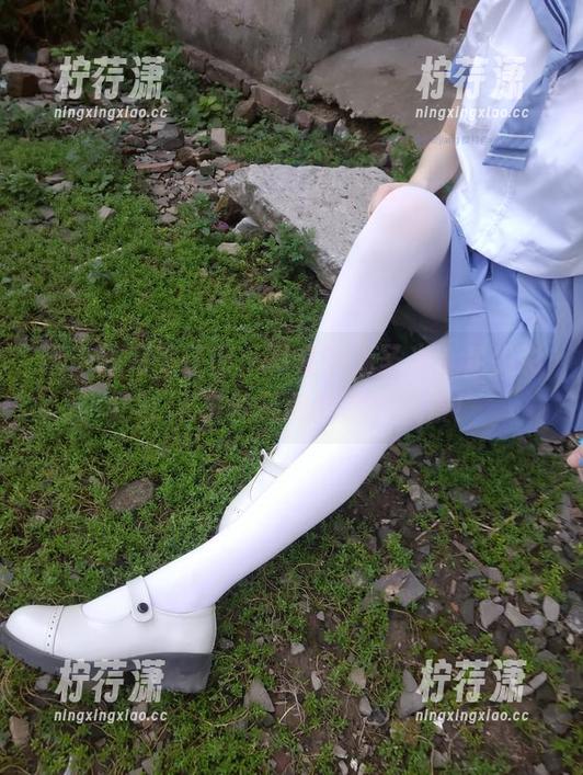 西尔酱完美还原，图集中无圣光、足尖彩虹与JK白丝搭配的绝美风景！-柠荇潇