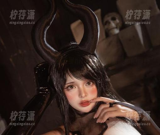 制服与无圣光，阿寨寨ninja的图包里暗藏的那些事儿！-柠荇潇