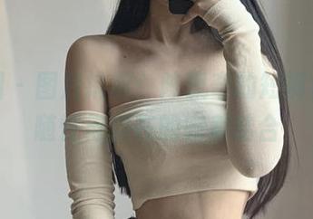 微密圈 - 图片捕捉：陈佩奇的短裤日常，随性与自在的完美结合