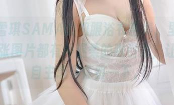 关注雪琪SAMA的和服浴衣合集，里面的每一张图片都有种温柔的吸引力，让人不自主想多停留一下。