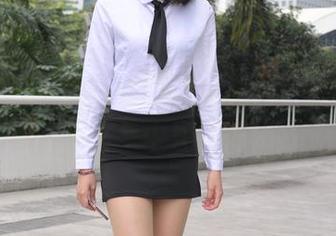 看这魔镜街拍：精选黑丝美女，完全让人无法集中注意力。