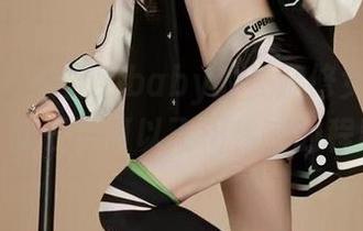 微密圈 - 黎允熙baby的长腿修女高清写真，腿长到可以飞出教堂的程度！