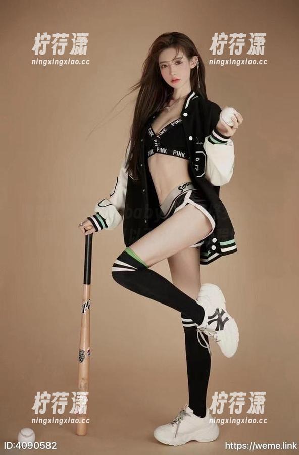 微密圈 - 黎允熙baby的长腿修女高清写真，腿长到可以飞出教堂的程度！-柠荇潇