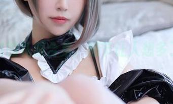 黑白御猫的礼服合集，细节让人想多了什么。